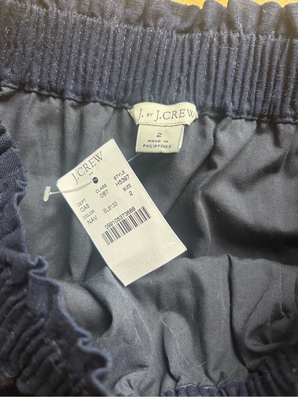 NWT J.Crew Navy Scalloped Hem Elastic Waist Sidewalk Skirt size 2 - Picture 2 of 2